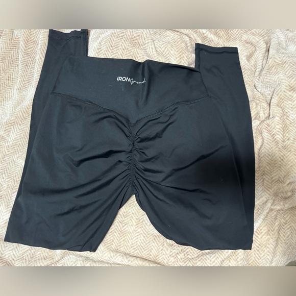 IronGrind scrunch butt leggings - Picture 1 of 1